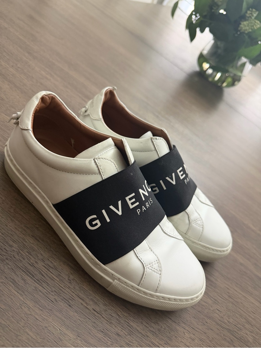 Givenchy White Leather Sneakers with Black Logo Band